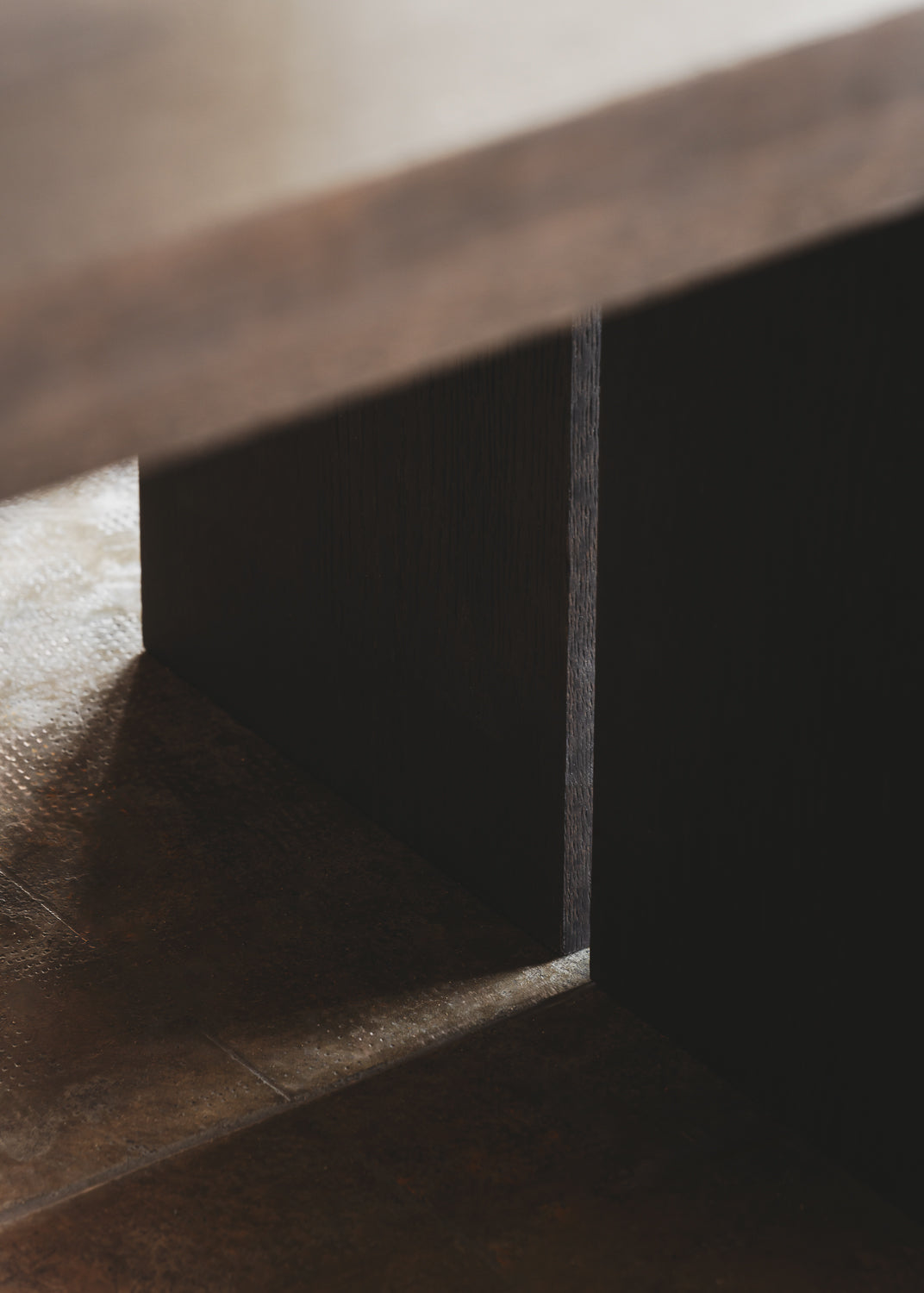 Murakami Table