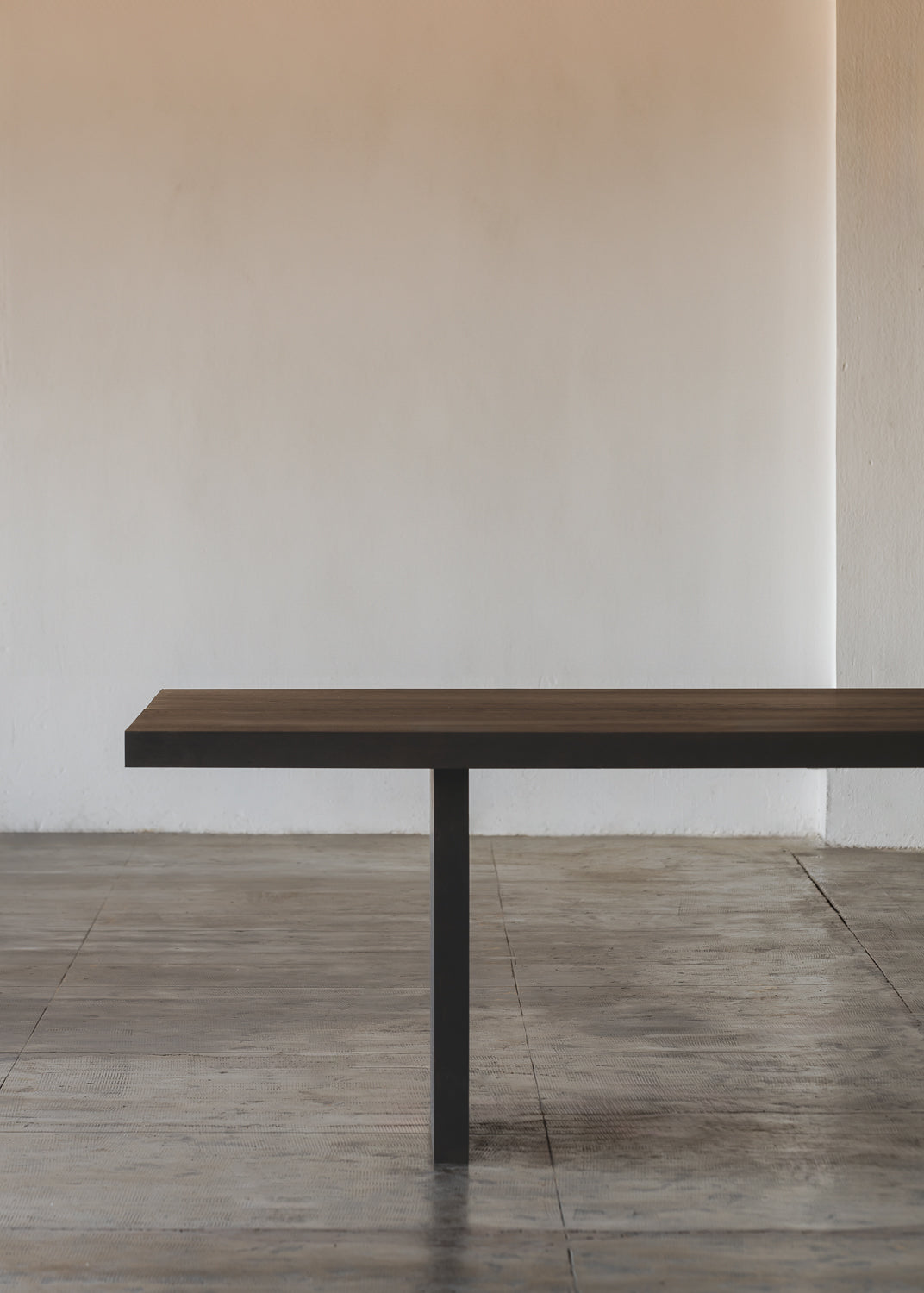 Murakami Table