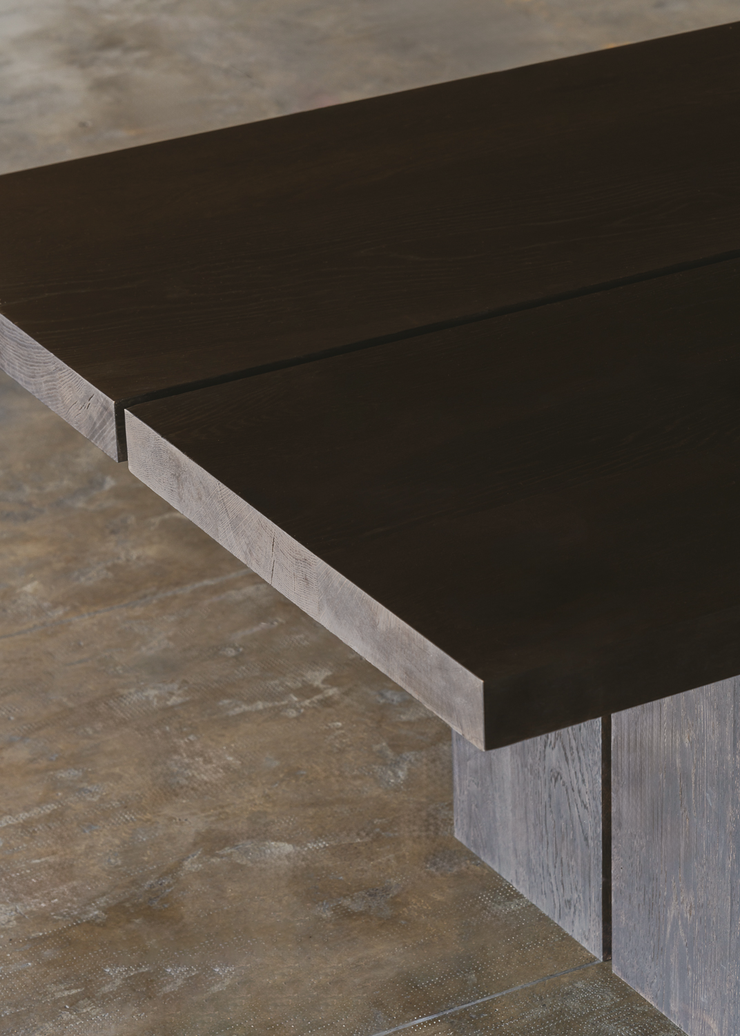 Murakami Table