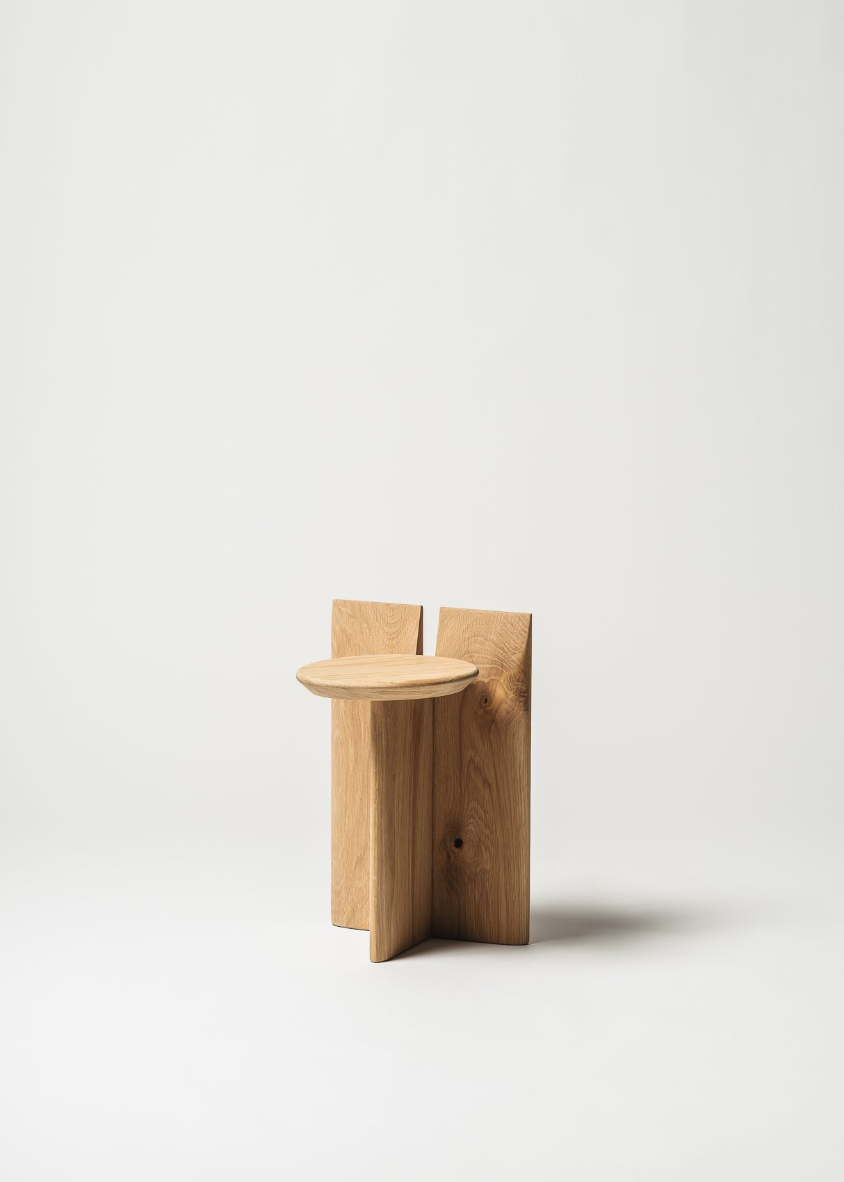 Tabi Stand - H45