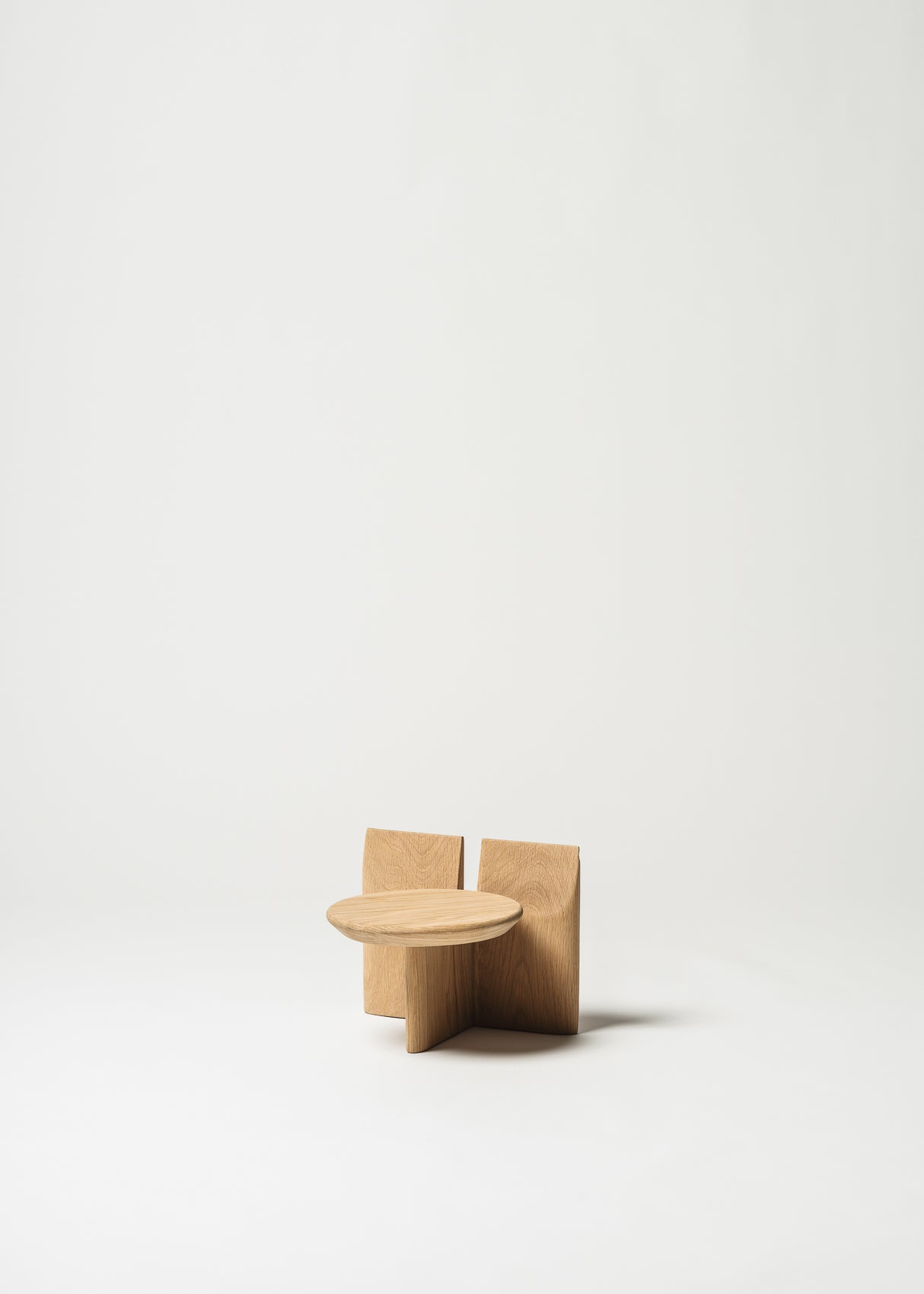 Tabi Stand - H20