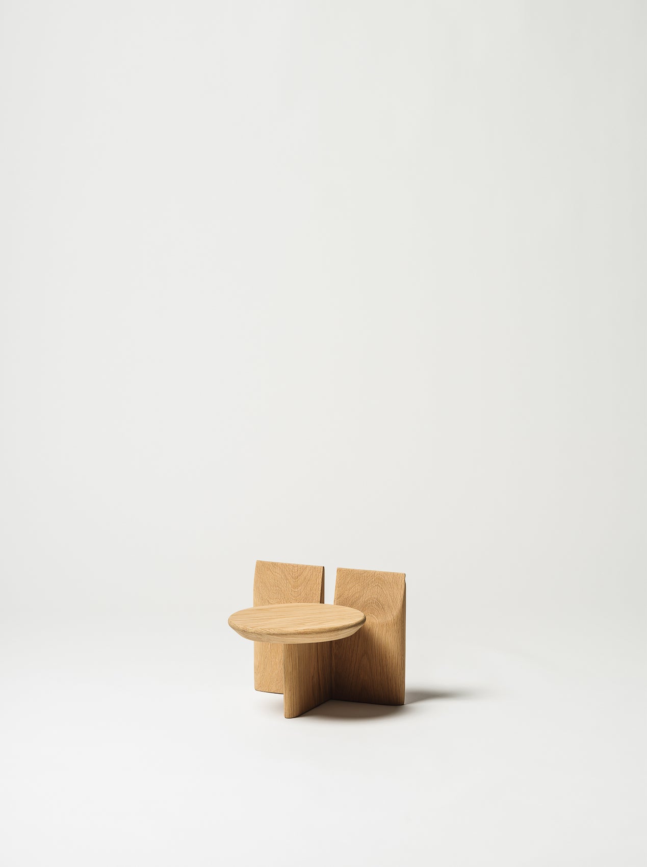 Tabi Stand - H20