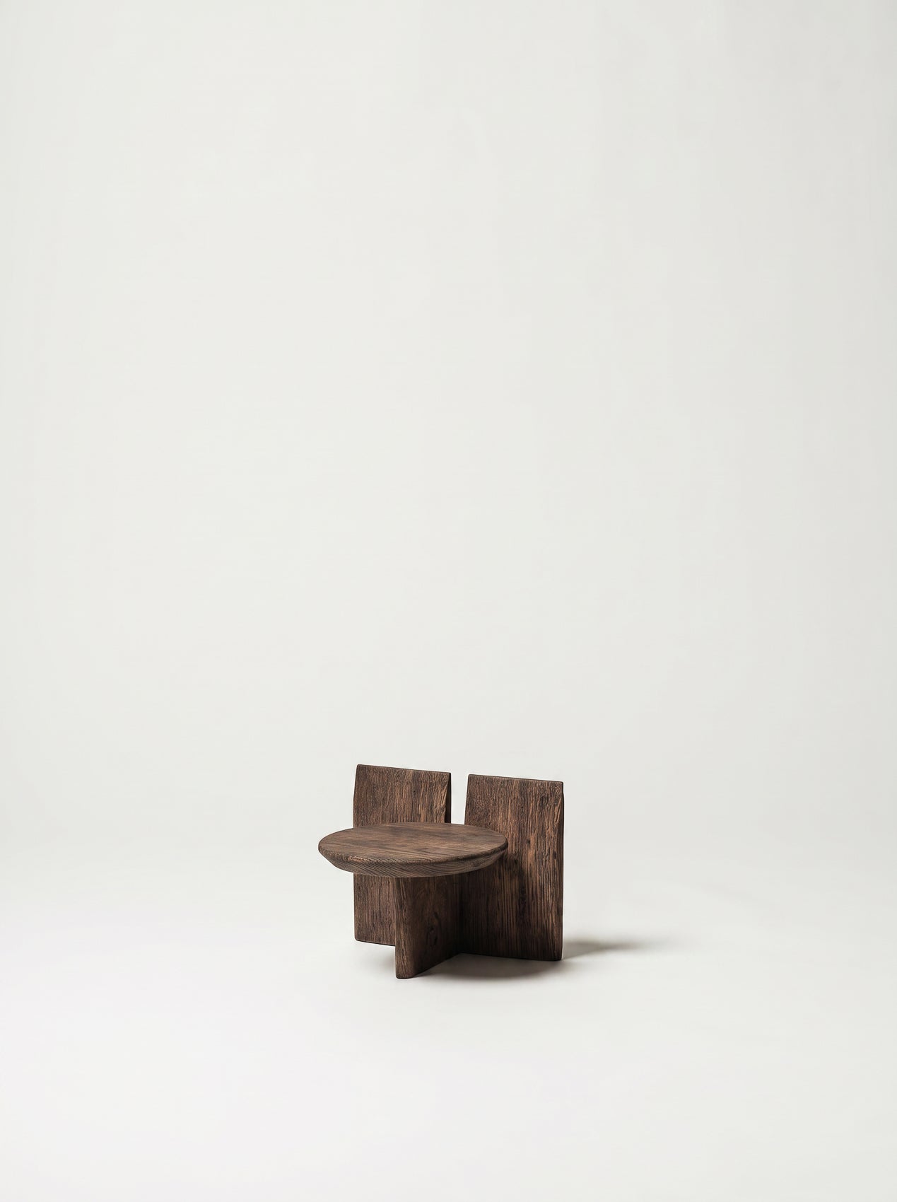 Tabi Stand - H20